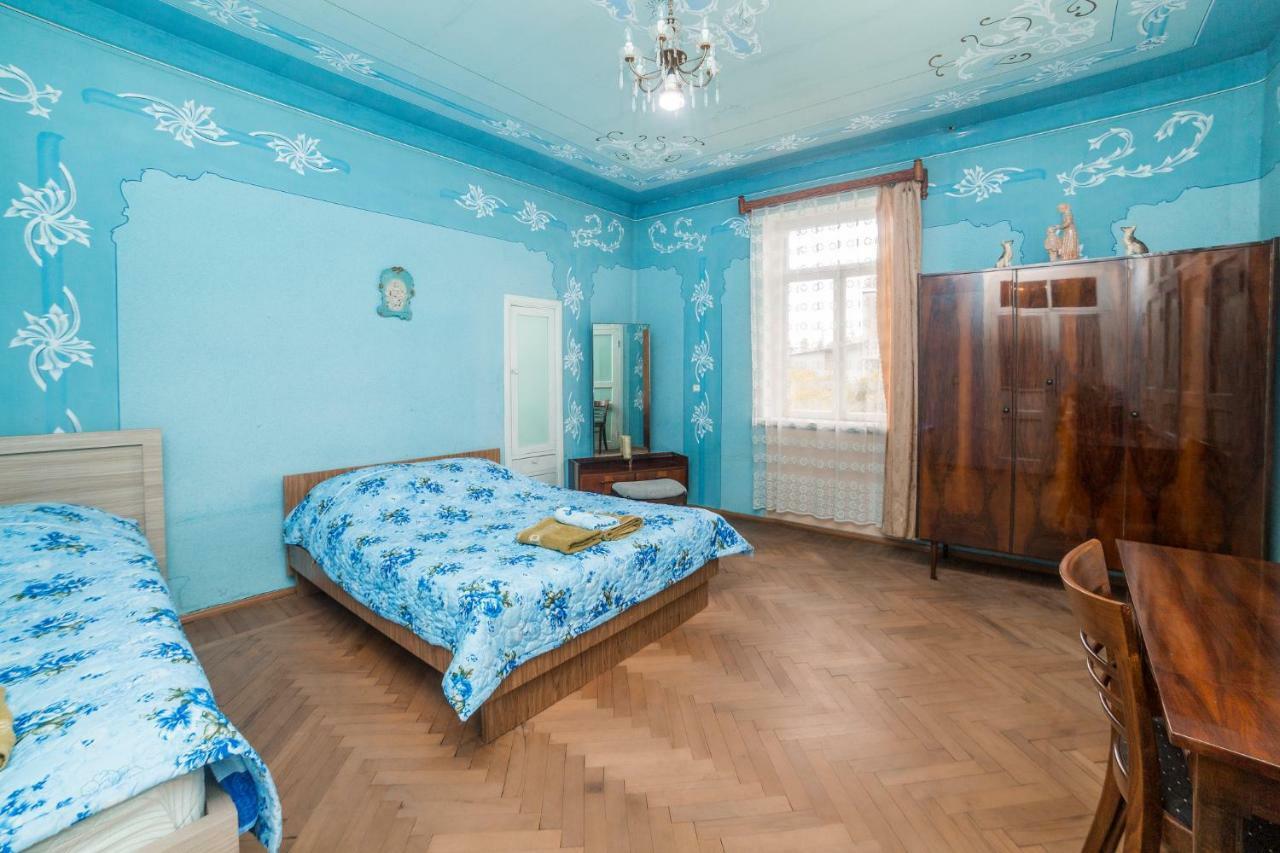 Nukri Guest House Ґорі Екстер'єр фото