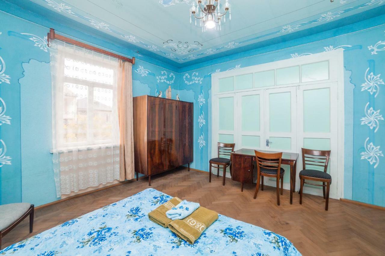 Nukri Guest House Ґорі Екстер'єр фото